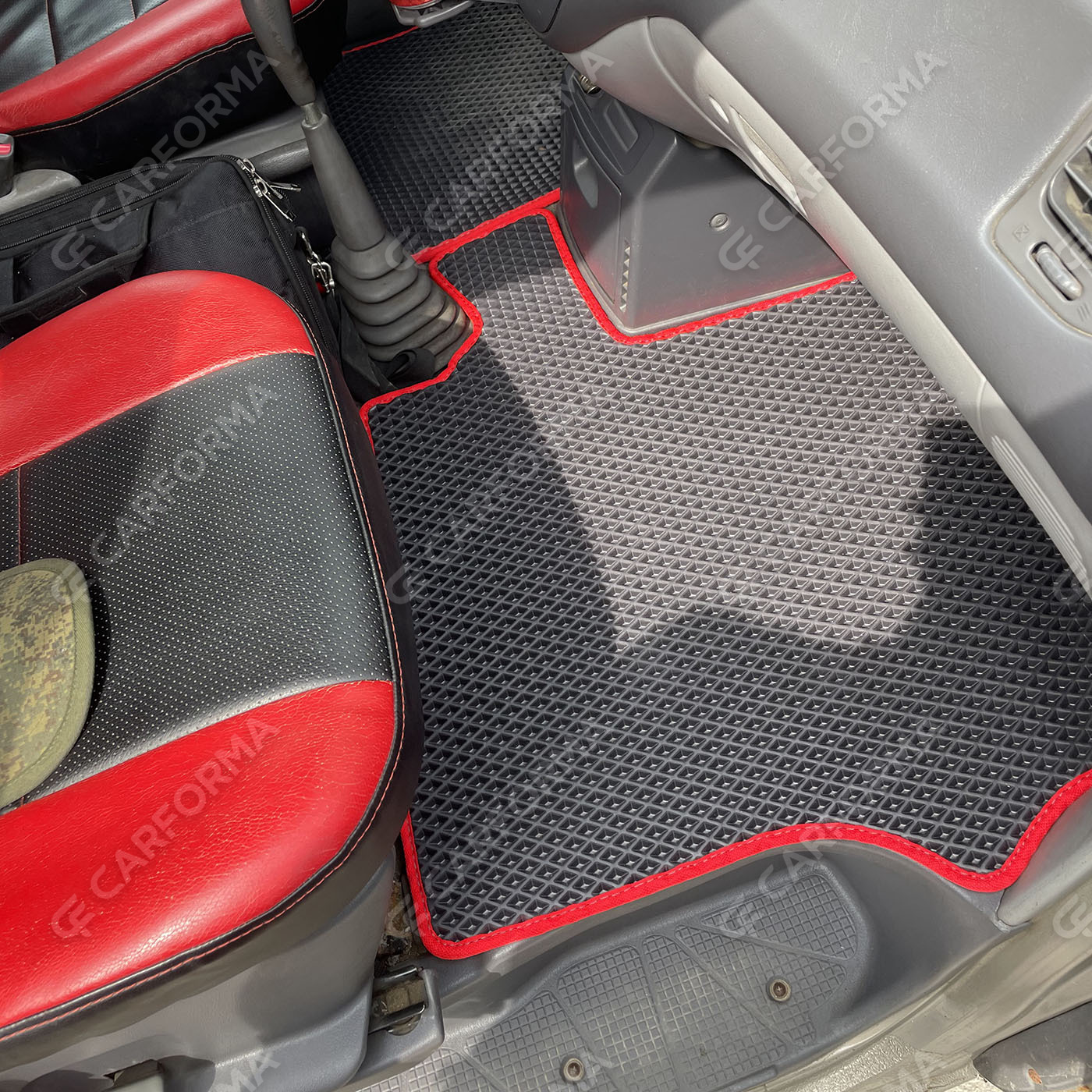 Водительские  коврики Mitsubishi Space Gear 1994&nbsp;-&nbsp;2007 в Перми