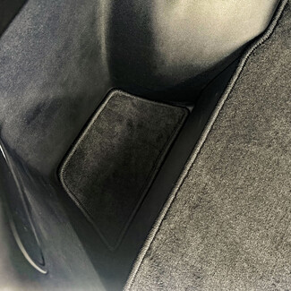 Коврики на Geely Monjaro 2022 - 2026 в Перми Коврики на Geely Monjaro 2022 - 2026 в Перми