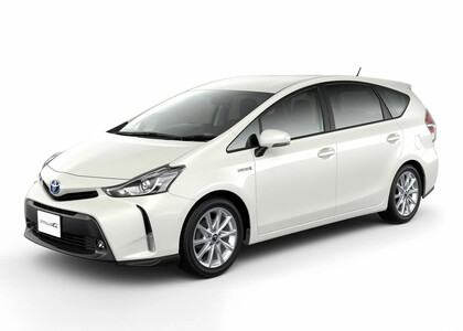 Ворсовые коврики на Toyota Prius Alpha 2011 - 2021 в Перми