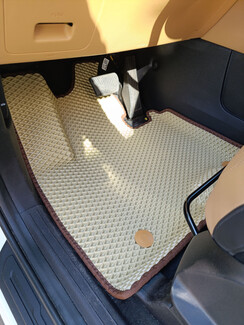 Ворсовые коврики на KIA Carnival IV 8 мест 2020 - 2025 в Перми Ворсовые коврики на KIA Carnival IV 8 мест 2020 - 2025 в Перми