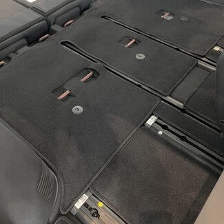 Ворсовые коврики на KIA Carnival IV 8 мест 2020 - 2025 в Перми Ворсовые коврики на KIA Carnival IV 8 мест 2020 - 2025 в Перми