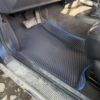 Коврики на Jeep Grand Cherokee (ZJ) 1992&nbsp;-&nbsp;1999 в Перми