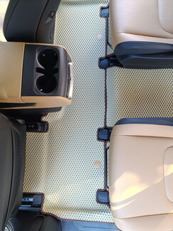 Коврики на KIA Carnival IV 11 мест 2020 - 2025 в Перми Коврики на KIA Carnival IV 11 мест 2020 - 2025 в Перми