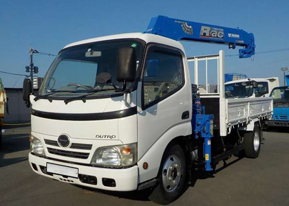Коврики на Hino 300 I узкая кабина 1999 - 2015 в Перми