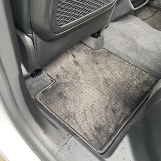 Коврики на Geely Monjaro 2022 - 2026 в Перми Коврики на Geely Monjaro 2022 - 2026 в Перми