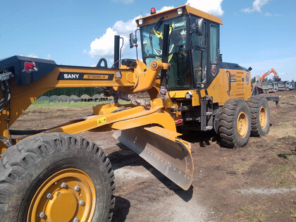 Ворсовые коврики на Спецтехника Автогрейдер SANY STG230C 8 AWD  в Перми