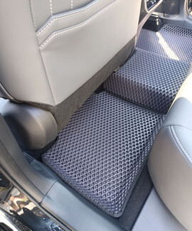 Ворсовые коврики на Toyota Wildlander II 2025 - 2026 в Перми Ворсовые коврики на Toyota Wildlander II 2025 - 2026 в Перми