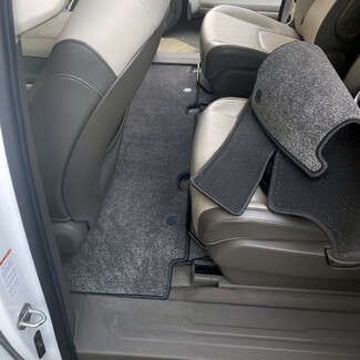 Коврики на KIA Carnival IV 11 мест 2020 - 2025 в Перми Коврики на KIA Carnival IV 11 мест 2020 - 2025 в Перми