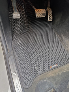 Коврики на Jeep Grand Cherokee (WK2) 2010 - 2022 в Перми